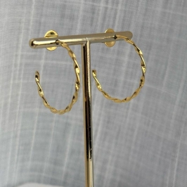 Brinco Argola Fina Trabalhada M