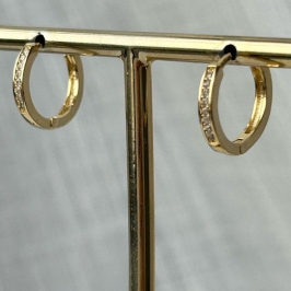 Brinco Argola Microzircônia dois tamanho