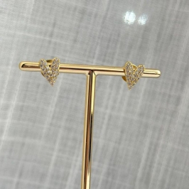 Brinco Coração Microcravejado