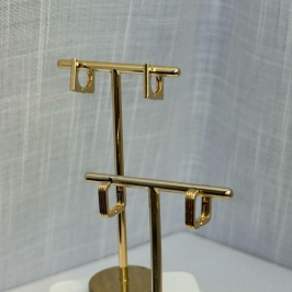 Brinco de Argola esses dois modelos cada