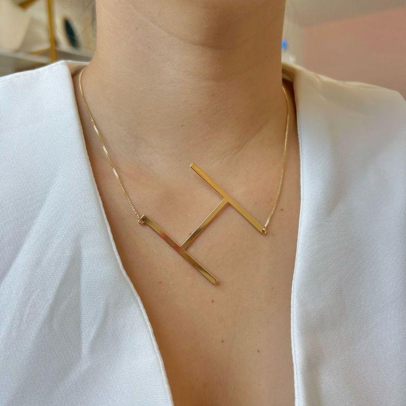 Colar Letra Grande H