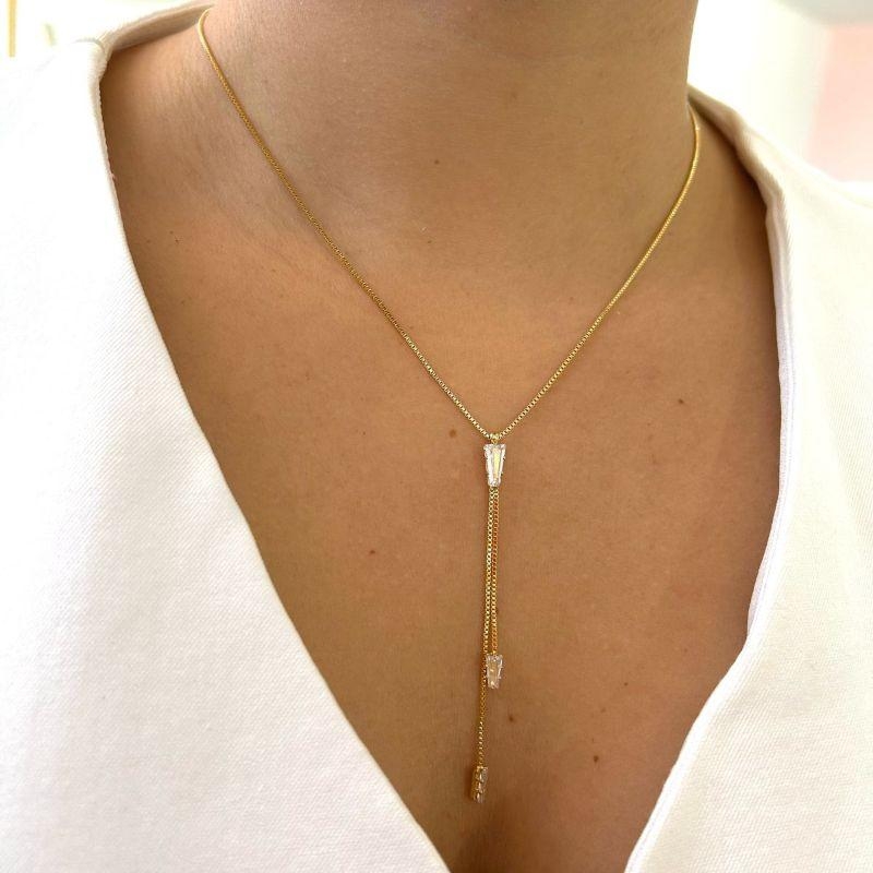 Colar Pingente Triangular