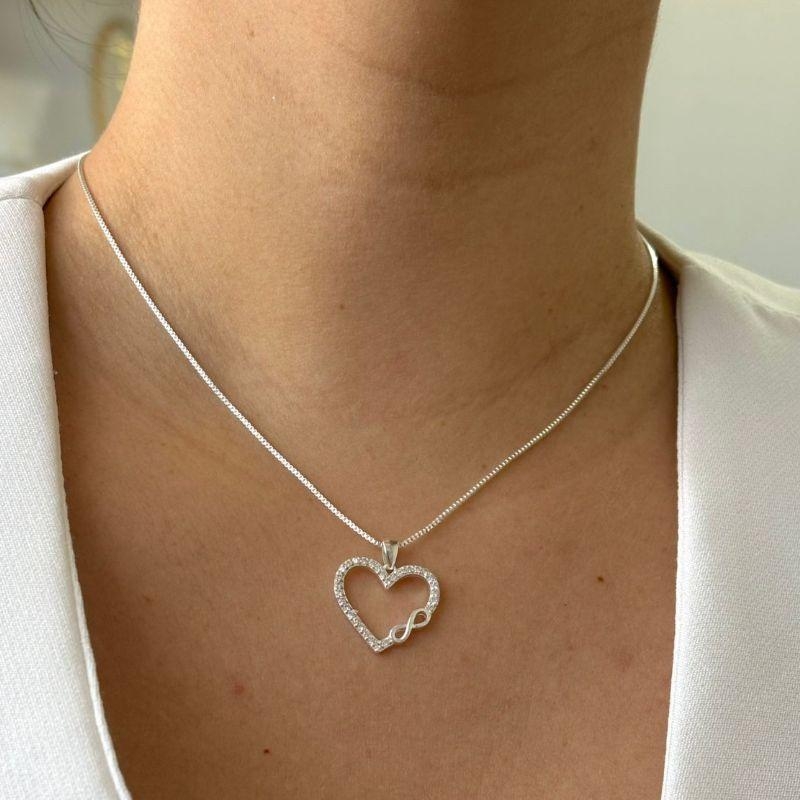 Colar Coração Infinito