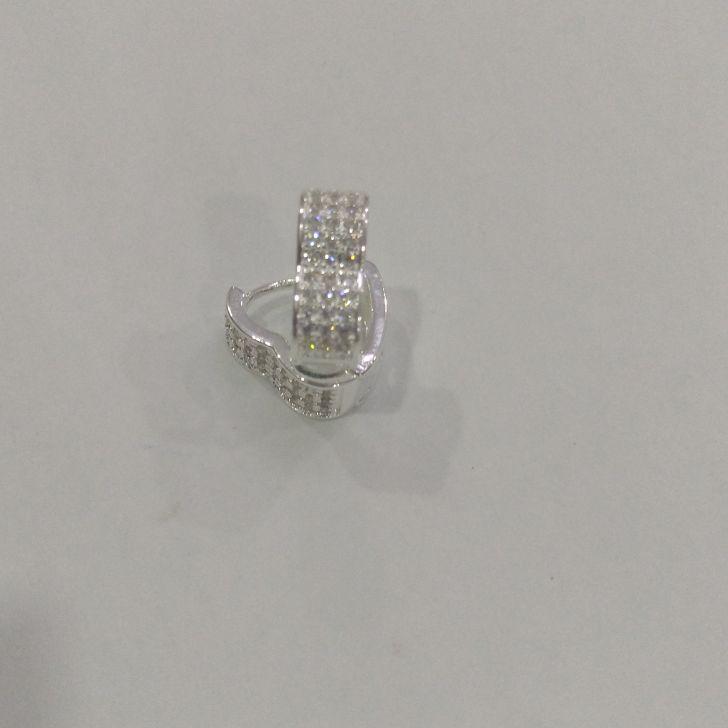 Brinco Argola Coração Microcravejado