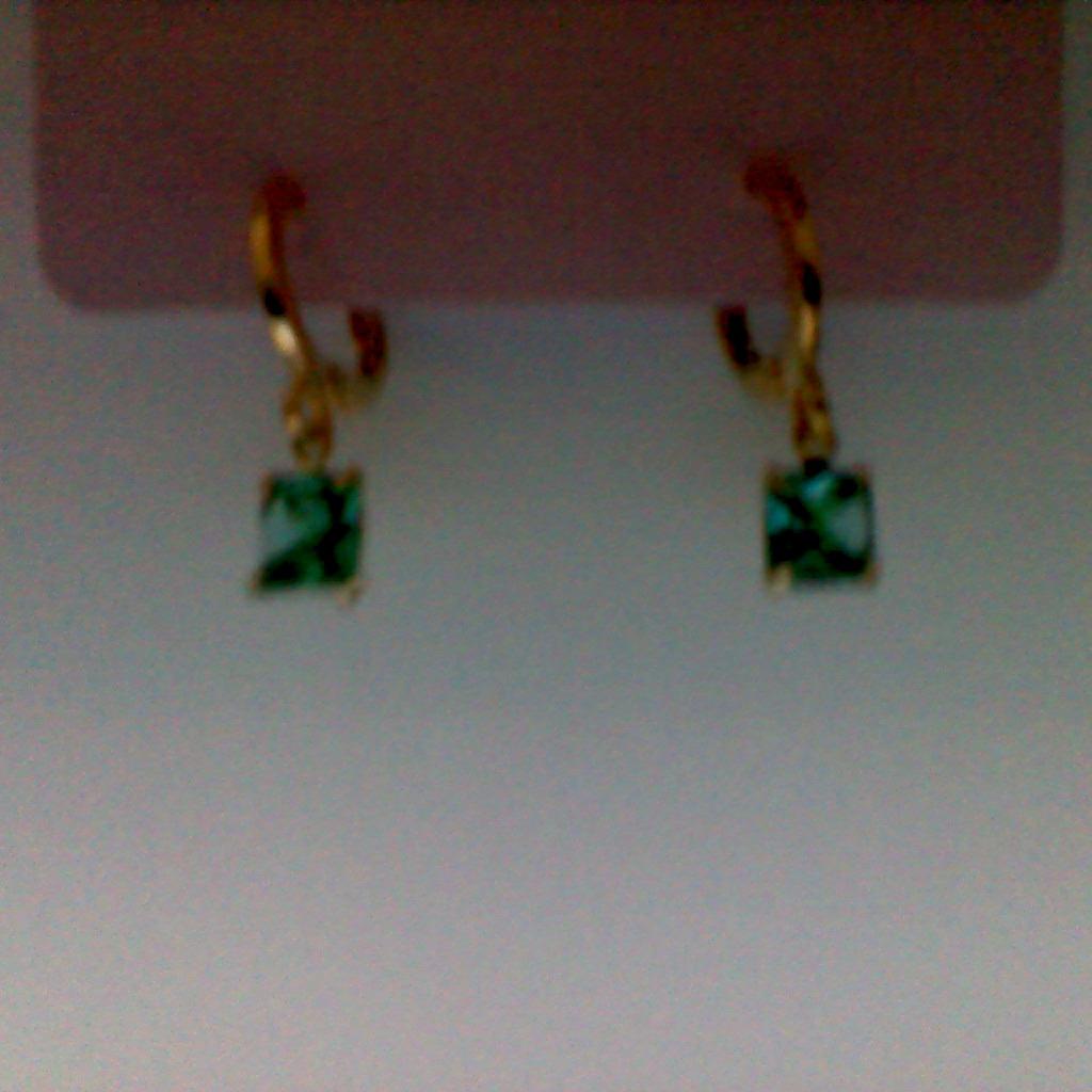 Brinco Clik Verde Turmalina