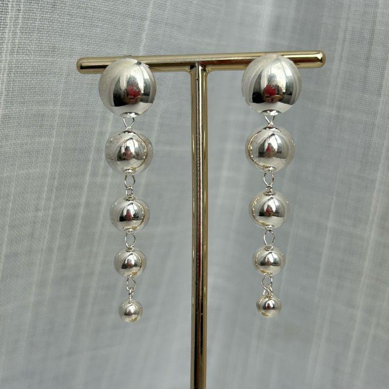 Brinco Longo Esferas