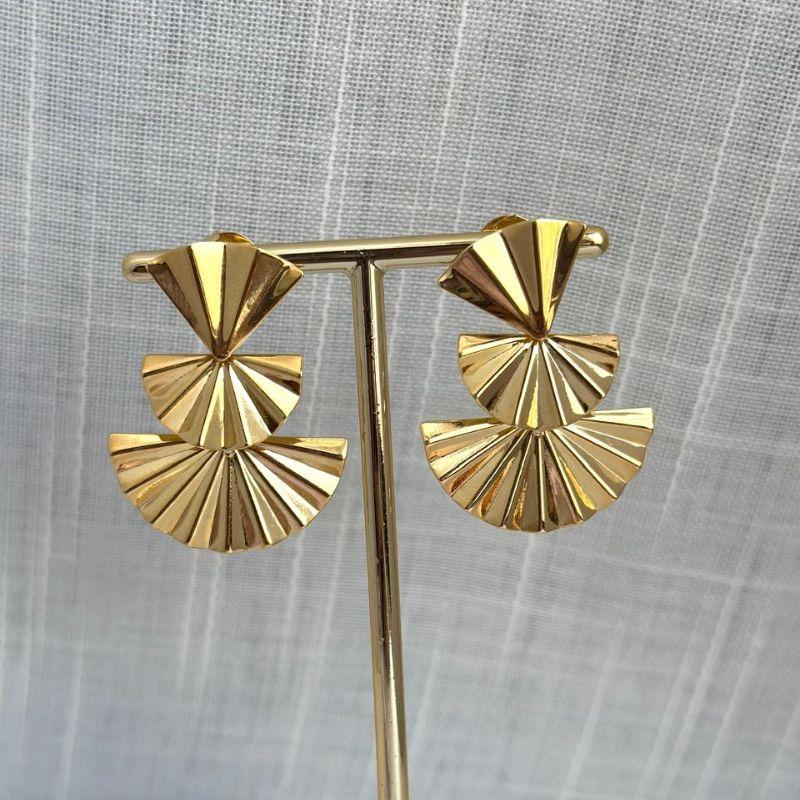 Brinco Pendente Estilo Leque