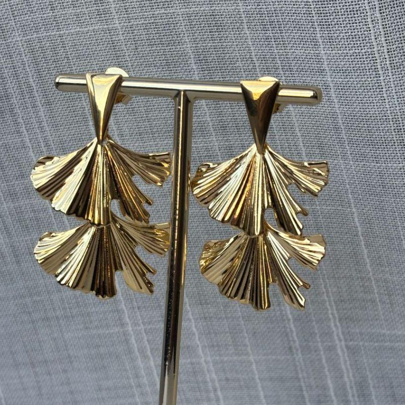 Brinco Pendente Pétala