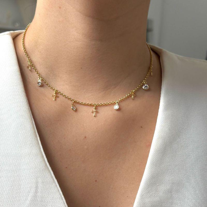 Colar Cruz com Ponto de Luz