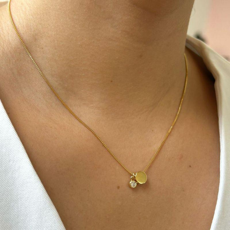 Colar Minimalista Esfera e Ponto de Luz