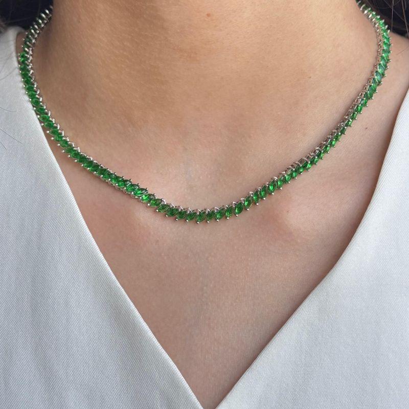 Colar Riviera Navete Esmeralda