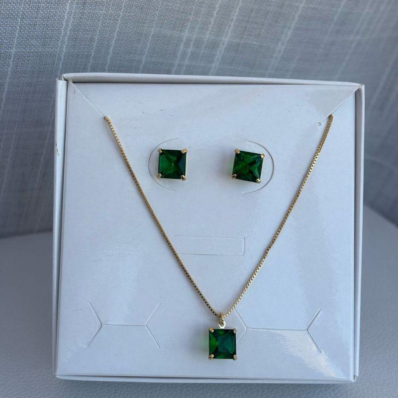 Conjunto Verde , colar e brinco