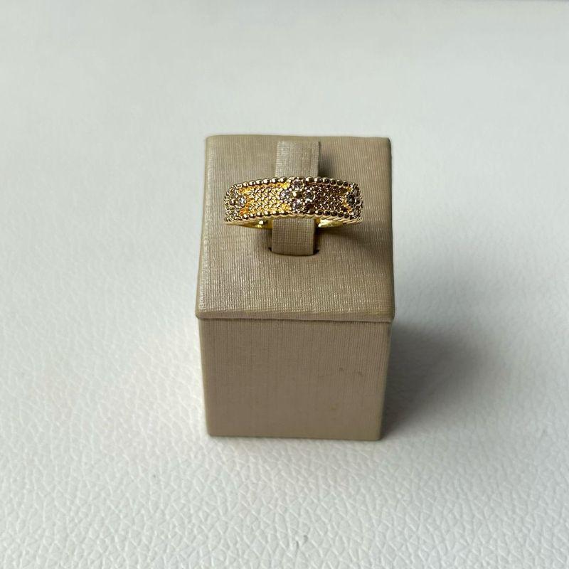 Anel Trevo Cravejado 18