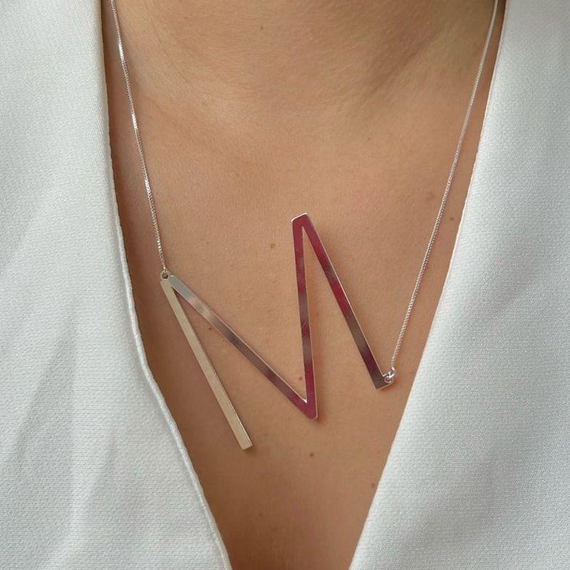 Colar Letra Grande M