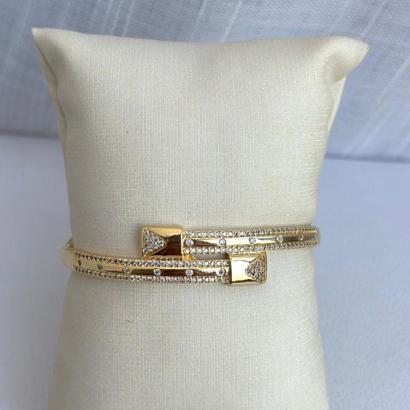 Bracelete  Cravejado