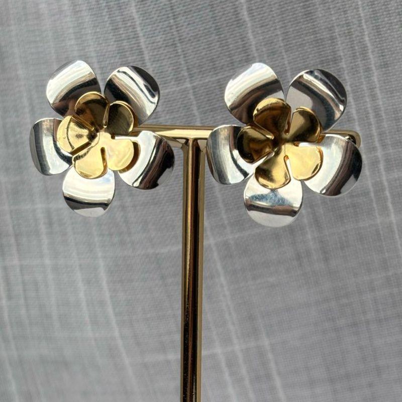 Brinco Flor Dois Banhos